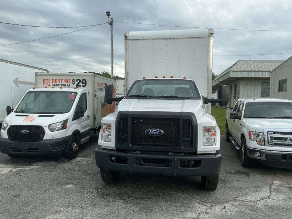 2022 Ford F-750 Straight